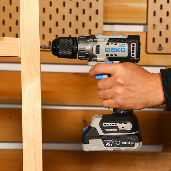 Изображение товара Аккумуляторная дрель-шуруповерт Deko ZKCD20V ONE + 20V / 084-1003