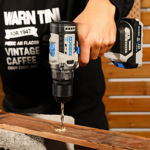 Изображение товара Аккумуляторная дрель-шуруповерт Deko ZKCD20V ONE + 20V / 084-1003