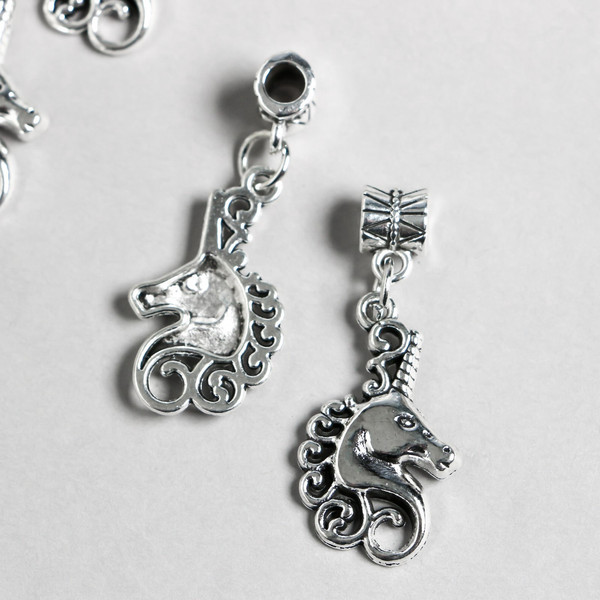 Изображение товара Набор подвесок декоративных Арт Узор Голова единорога / 10883592 (4шт)