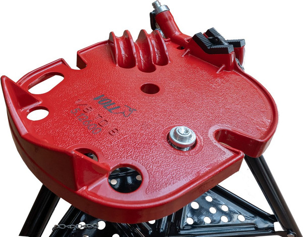 Изображение товара Верстак VOLL С цепными тисками 1/2"-6" / 5.12600