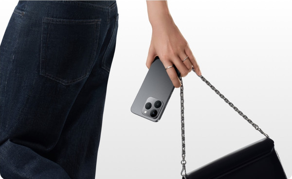 Изображение товара Смартфон Realme 15Т 8GB/128GB (темно-серый)