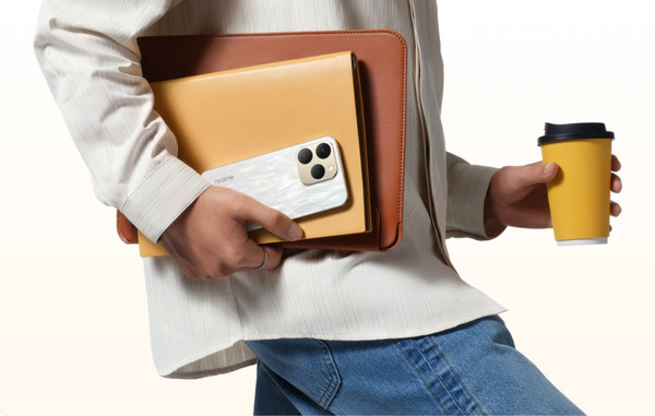 Изображение товара Смартфон Realme 15Т 12GB/256GB (белый)