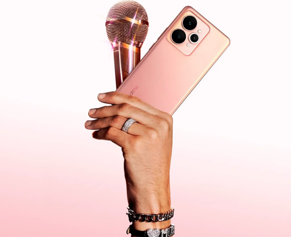 Изображение товара Смартфон Realme 15 5G 12GB/512GB (розовый шелк)