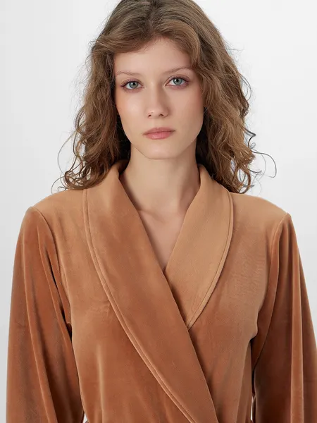 Изображение товара Халат Mark Formelle 552281 (р.164/170-84-90, жженый сахар)