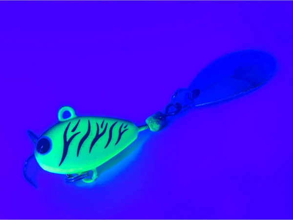 Изображение товара Тейл-спиннер UF-Studio Hurricane 7.5гр  MAD Tiger / H7.5Mtiger