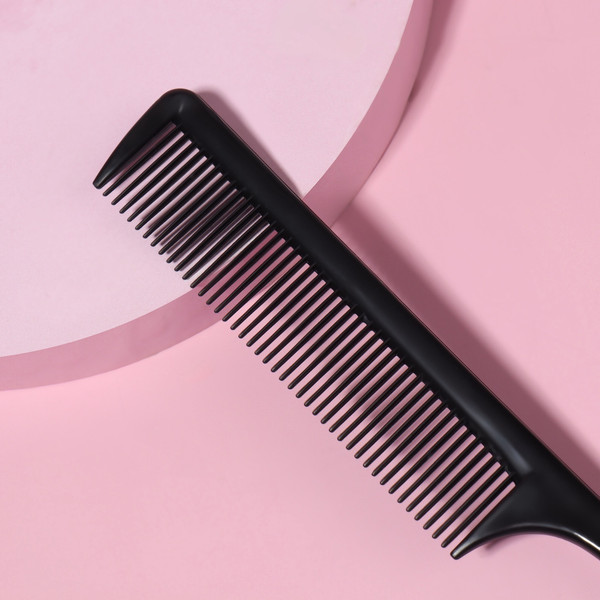 Изображение товара Расческа Queen Fair С хвостиком / 787321 (черный)