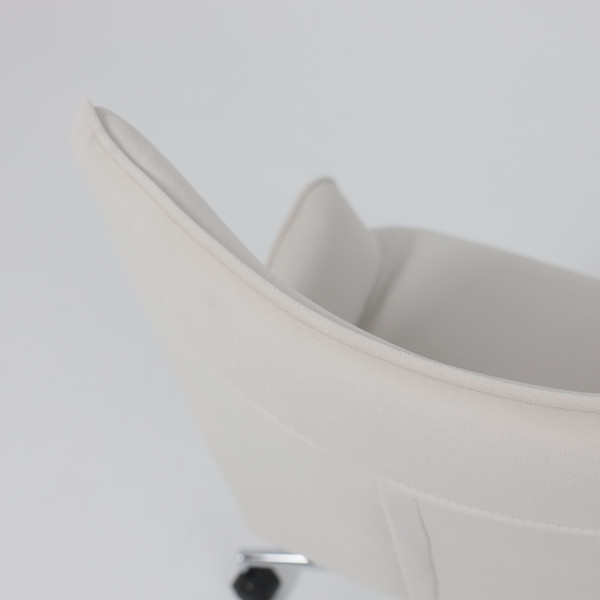 Изображение товара Кресло офисное AksHome Bella Chrome (Kiton 701 Antarctica/велюр/белый антарктида)