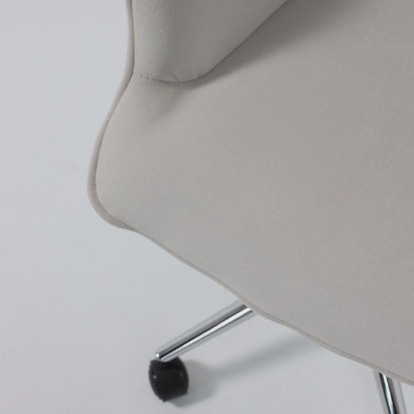 Изображение товара Кресло офисное AksHome Bella Chrome (Kiton 701 Antarctica/велюр/белый антарктида)