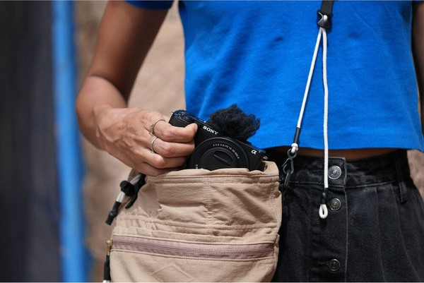 Изображение товара Беззеркальный фотоаппарат Sony ZV-E10 Kit + 16-50 II / ZVE10KB (черный)