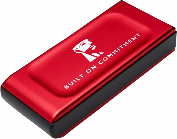 Изображение товара SSD диск Kingston XS1000 2TB / SXS1000R/2000GA   (красный)