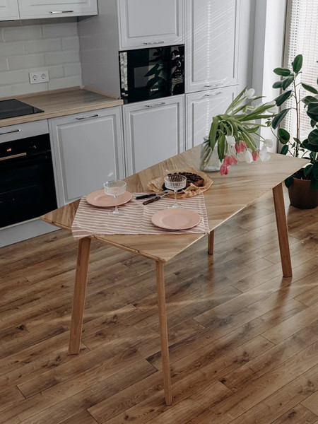 Изображение товара Обеденный стол SemWood СОБ/Д-М7/1400.800Е 140х80