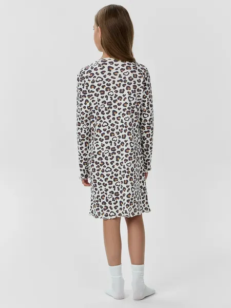 Изображение товара Сорочка детская Mark Formelle 577726 (р.122-60, леопардовые сердечки на молоке)