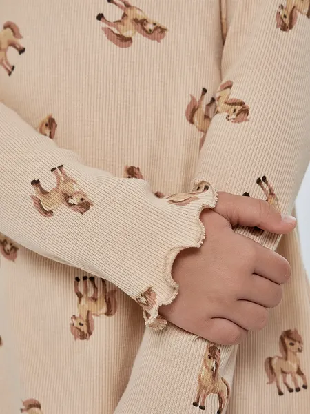 Изображение товара Сорочка детская Mark Formelle 577726 (р.128-64, лошадки на бежевом)