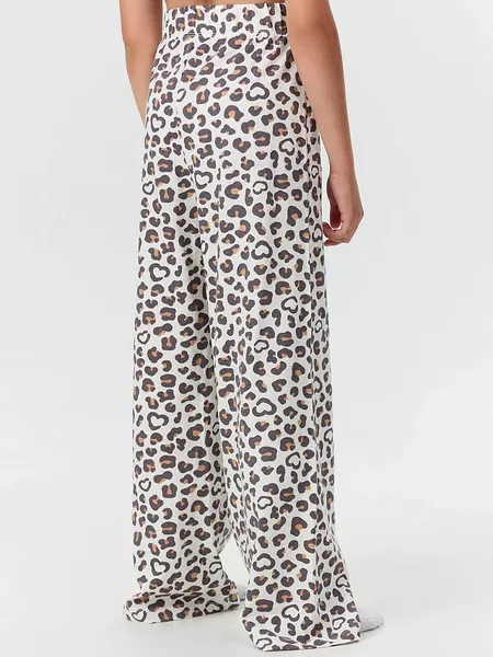 Изображение товара Штаны пижамные детские Mark Formelle 587001 (р.116-60, леопардовые сердечки на молоке)