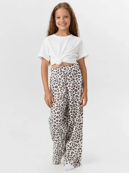 Изображение товара Штаны пижамные детские Mark Formelle 587001 (р.128-64, леопардовые сердечки на молоке)