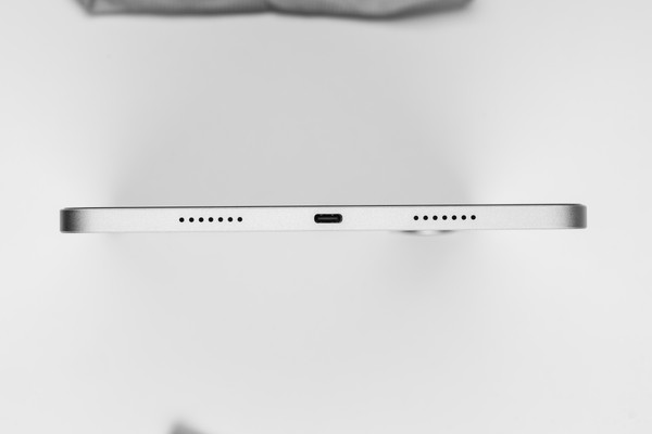 Изображение товара Планшет Horizont H-Tab 1+ 8GB/128GB LTE (серебристый)