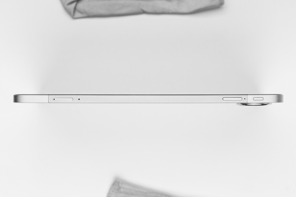 Изображение товара Планшет Horizont H-Tab 1+ 8GB/128GB LTE (серебристый)