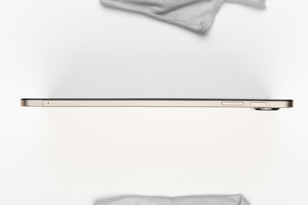 Изображение товара Планшет Horizont H-Tab 1 Pro 12GB/256GB LTE с чехлом, клавиатурой и стилусом (золото)