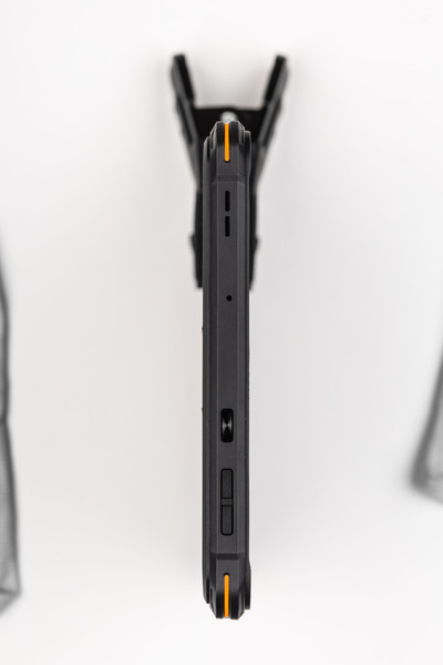 Изображение товара Планшет Horizont H-Tab 1 Shield 6GB/256GB LTE со стилусом (черно-оранжевый)