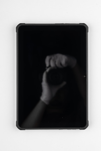 Изображение товара Планшет Horizont H-Tab 1 Shield 6GB/256GB LTE со стилусом (черно-оранжевый)