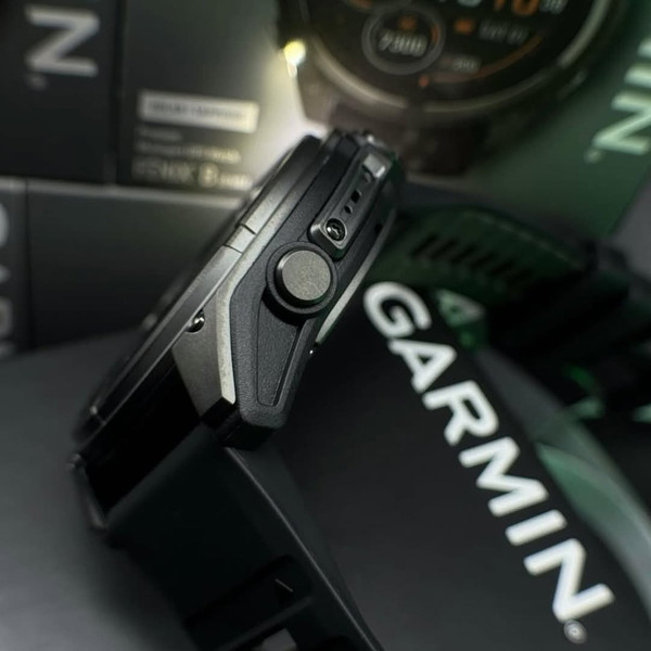 Изображение товара Умные часы Garmin Fenix 8 Sapphire Solar 51mm / 010-02907-11 (Carbon Gray)