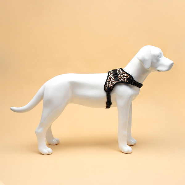 Изображение товара Шлея Sima-Land К7 Светоотражающая / 6990972 (р.L, леопард)