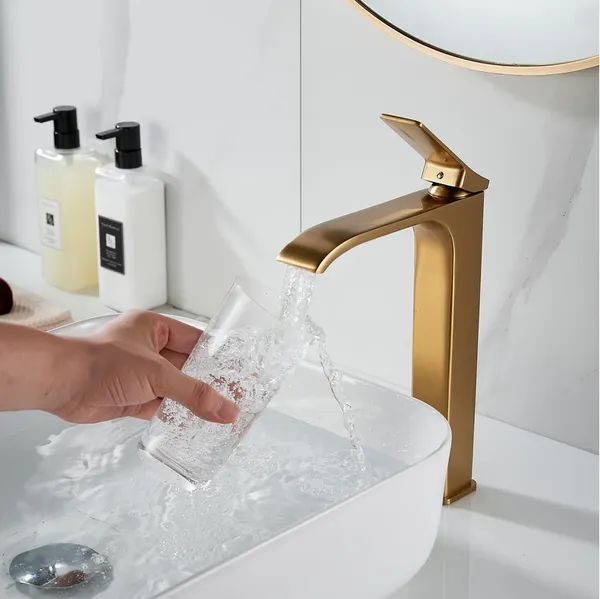 Изображение товара Смеситель Shevanik S4011G (золотой сатин)