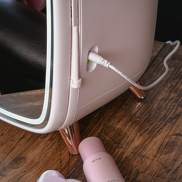 Изображение товара Холодильник для косметики Meyvel MB-06C2W