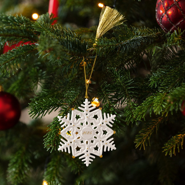 Изображение товара Елочная игрушка Villeroy & Boch Снежинка Christmas Classics / 14-8675-4354