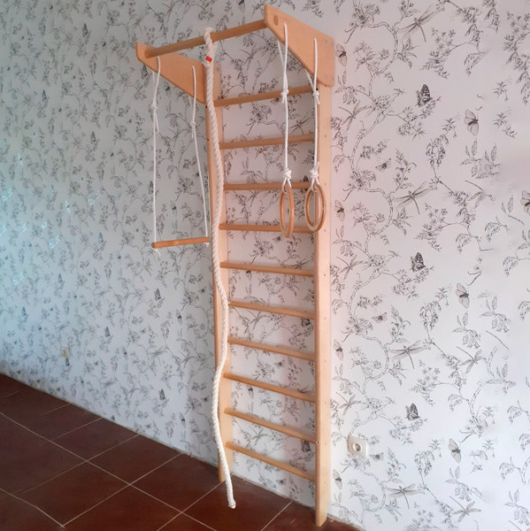 Изображение товара Шведская стенка Крепыш 01ТР (базовая комплектация, лак)