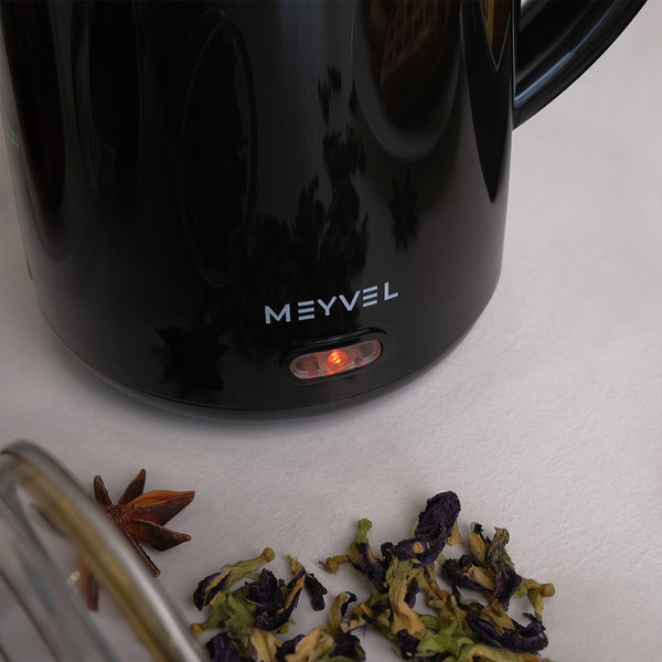 Изображение товара Электрочайник Meyvel MKE-01T (черный)