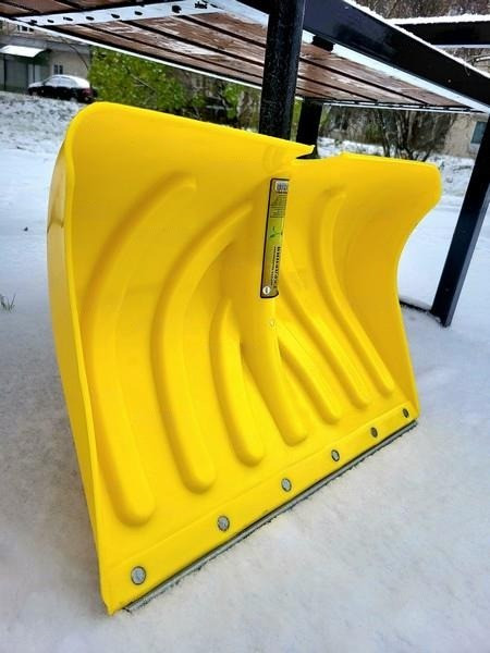 Изображение товара Лопата для уборки снега Инструм-Агро SnowПингвин 100611