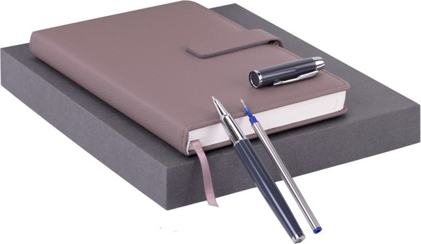 Изображение товара Подарочный набор Brauberg Ежедневник, ручка, стержень, подарочный пакет / 116854