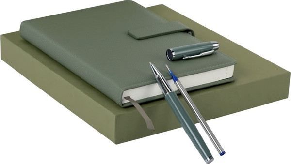 Изображение товара Подарочный набор Brauberg Ежедневник, ручка, стержень, подарочный пакет / 116855