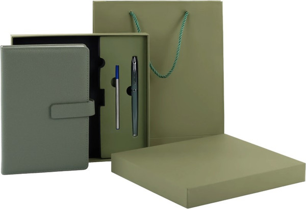 Изображение товара Подарочный набор Brauberg Ежедневник, ручка, стержень, подарочный пакет / 116855