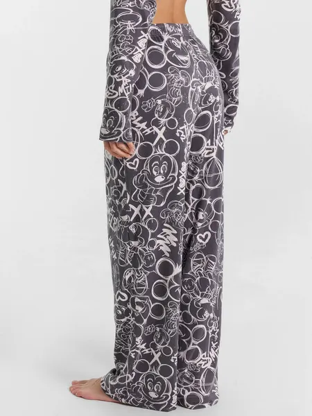 Изображение товара Комплект домашней одежды Mark Formelle 592468-1 (р.164/170-104-110, граффити на графите)