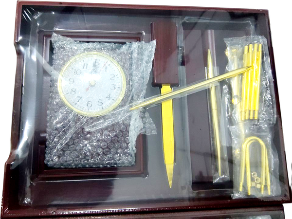 Изображение товара Настольный набор Wenzhou Bochenxuan Crafts 233698 (10пр, красное дерево)