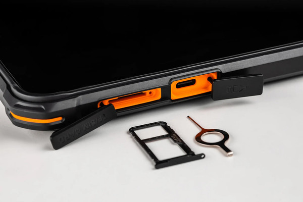 Изображение товара Планшет Horizont H-Tab 1 Shield 6GB/256GB LTE (черный)