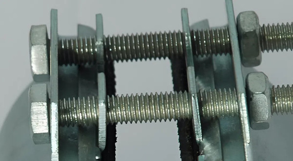 Изображение товара Хомут сантехнический Эльф Краб 25-29 70мм / ТТ000013417