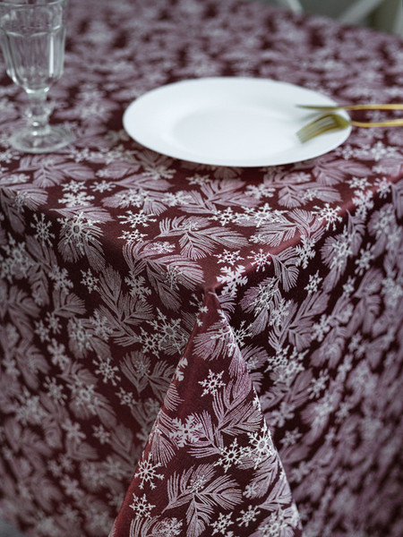 Изображение товара Скатерть Моготекс Красные морозные ветки 02ШС8-14-КВ рис.2634/010101 (220x150)
