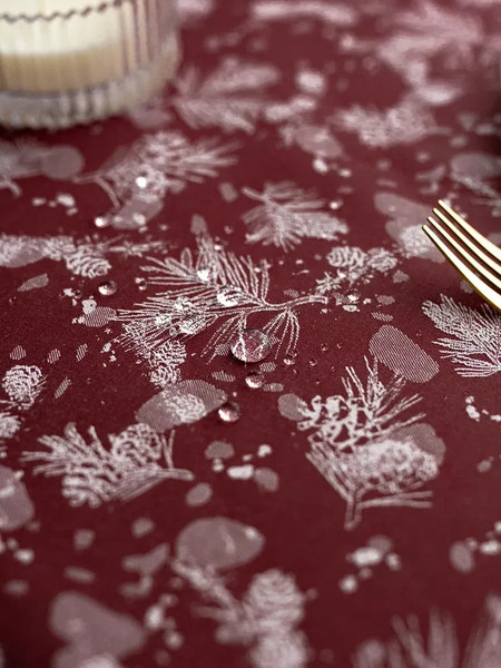 Изображение товара Скатерть Моготекс Красные морозные ветки 02ШС8-14-КВ рис.2634/010101 (220x150)