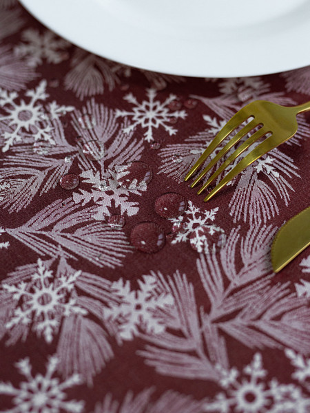 Изображение товара Скатерть Моготекс Красные морозные ветки 02ШС8-14-КВ рис.2634/010101 (220x150)