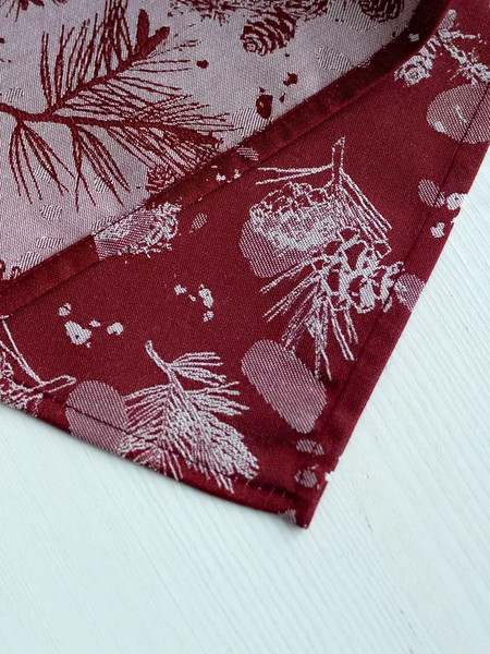 Изображение товара Скатерть Моготекс Красные морозные ветки 02ШС8-14-КВ рис.2634/010101 (220x150)