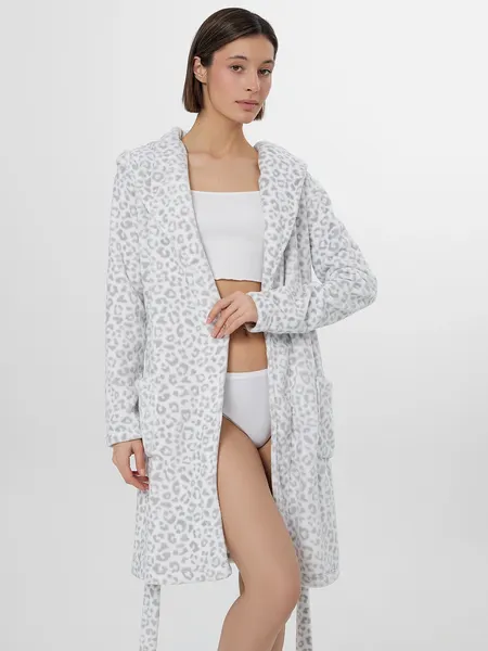 Изображение товара Халат Mark Formelle 552278 (р.164/170-88-94, леопард на белом)