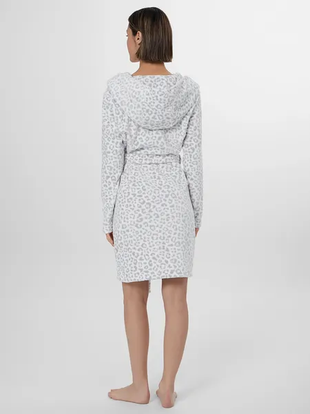 Изображение товара Халат Mark Formelle 552278 (р.164/170-88-94, леопард на белом)