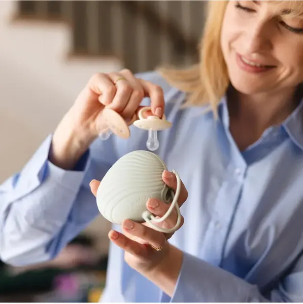 Изображение товара Контейнер для пустышки BabyOno 1569/01 (голубой)