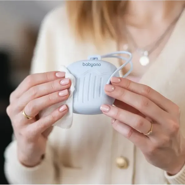 Изображение товара Контейнер для пустышки BabyOno 1656/01 (голубой)