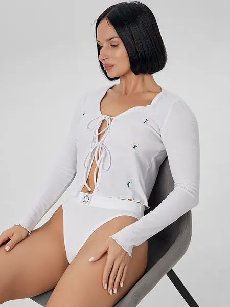 Изображение товара Комплект женских трусов Mark Formelle 412542-3 (р.110, белый/телесный/черный/декор)