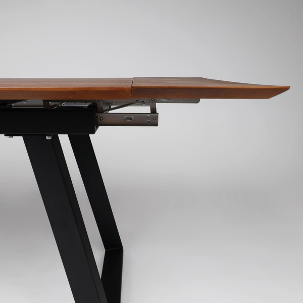 Изображение товара Обеденный стол ОКА Сангай 136-196x80 (дуб мореный/черный)