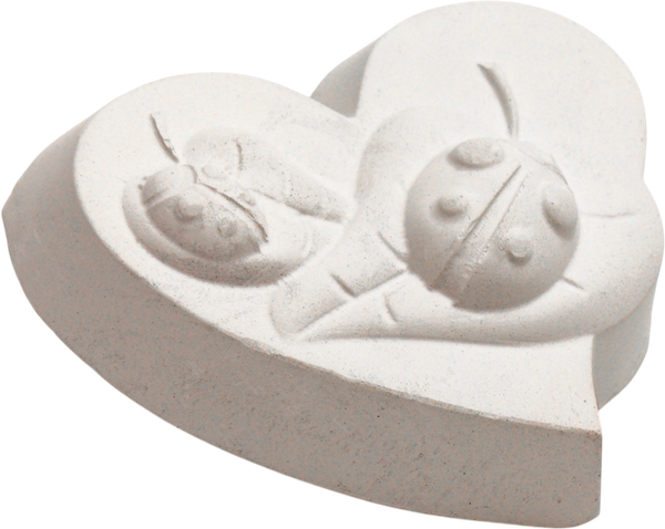 Изображение товара Минеральный камень для птиц Пижон Сердце с углем (60г)